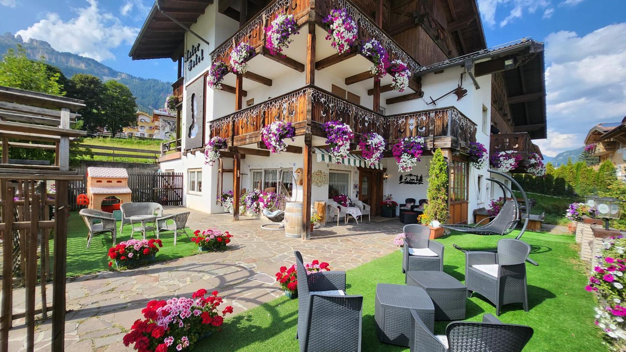 Inter Hotel B&B Vigo di Fassa Kültér fotó